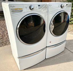 Whirlpool Duet washer & Dryer set
