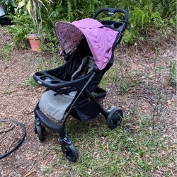 Graco Baby Stroller Like New Condition. Black Lavender.