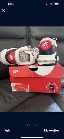 NIKE AIR MAX EXCEE SIZE 10