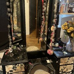 Girls Vanity