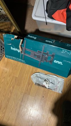 Corner tv mount