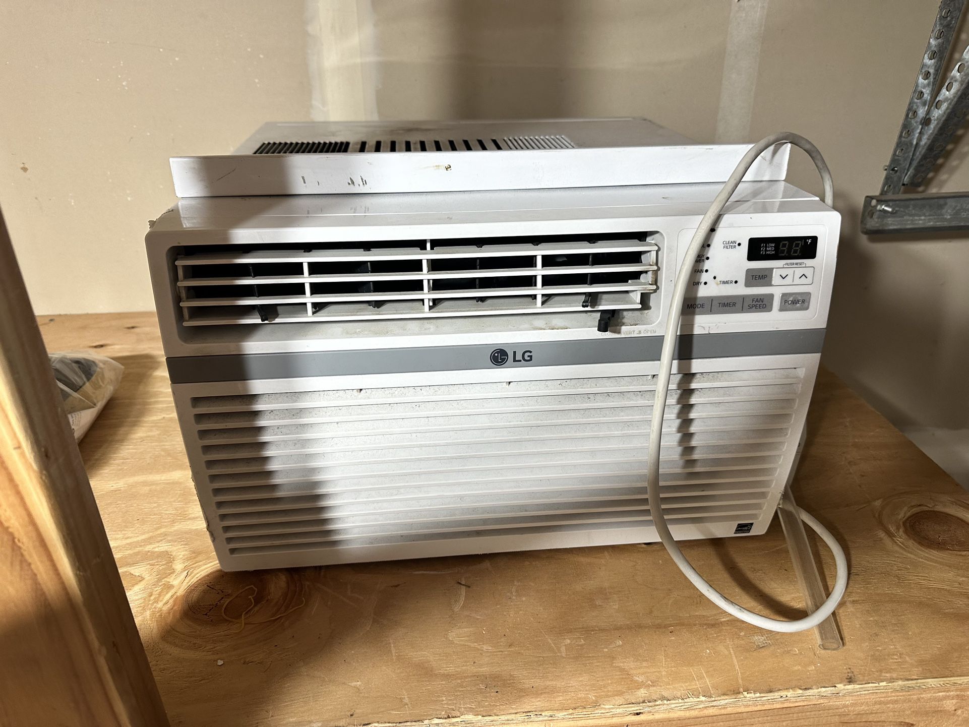 LG 12000btu Air Conditioner