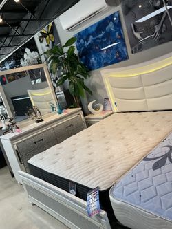 5Pc Juego De Dormitorio  Ahora Por Solo $899 No Te Lo Pierdas!!