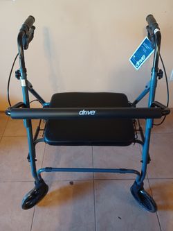 DRIVE MEDICAL FOLDABLE WALKER