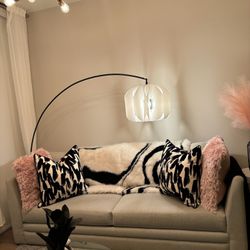 Beautiful Couch In Like New Condition 