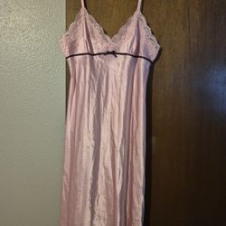SEXY NIGHTGOWN BY MORGAN TAYLOR  NEW  SIZE L  ORIGINAL PRICE $49.99