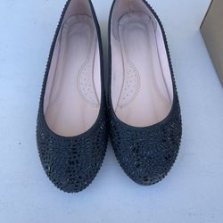 woman’s shoes size 8 new