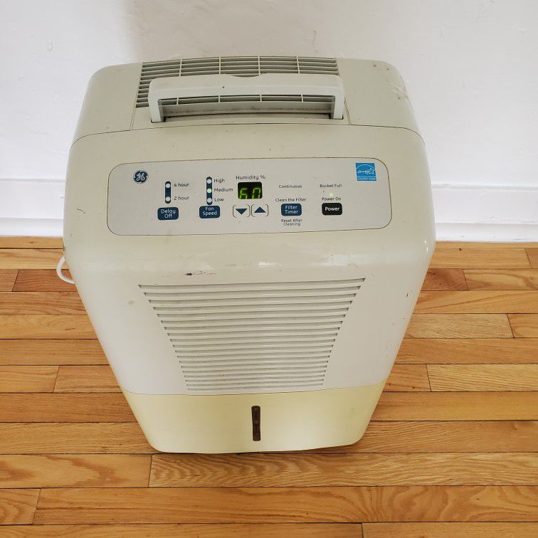 65 Pint Dehumidifier Working Well General Electric 