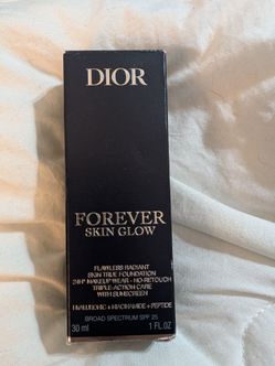 LIKE NEW DIOR FOUNDATION