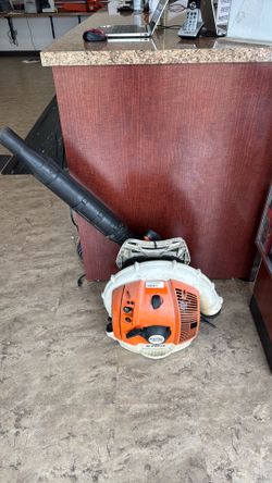 Lawn and garden blower Stihl br550