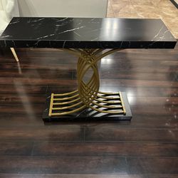 39.37" Console Table