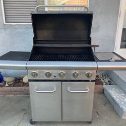 Kenmore Grill