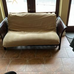 Day Bed Opens To Queen Size Bed