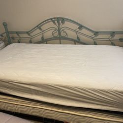Twin Day Time Bed. I like New 