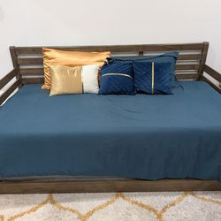 Twin to King size Daybed, Kodiak Furniture (North Hollywood)