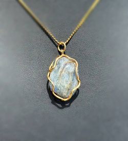 14k solid yellow gold labradorite stone Pendant charm