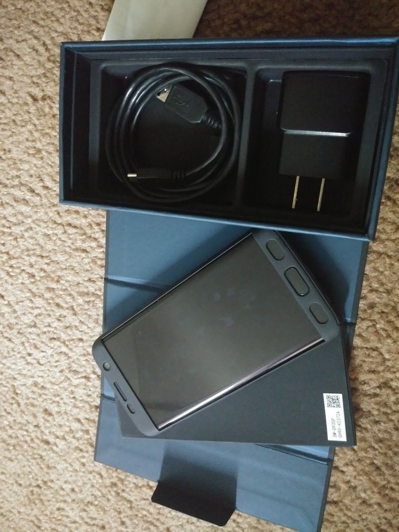 Samsung S7 EDGE(mint new) with box, charger + 360° protector