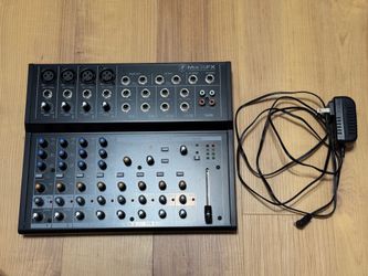 Mackie Mix12FX Audio Mixer