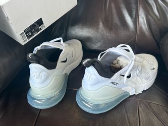 Nike Air 270 shoes size 13 NEW