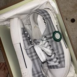 Burberry Shoes 