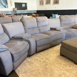 Recliner Sectional 