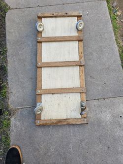 Vintage Wooded Creeper