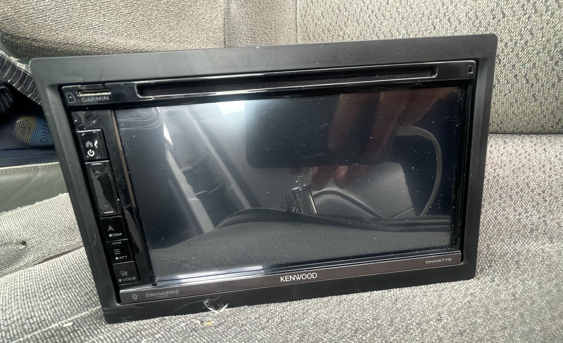 (Like New) Kenwood DNX577S w/GPS Nav System