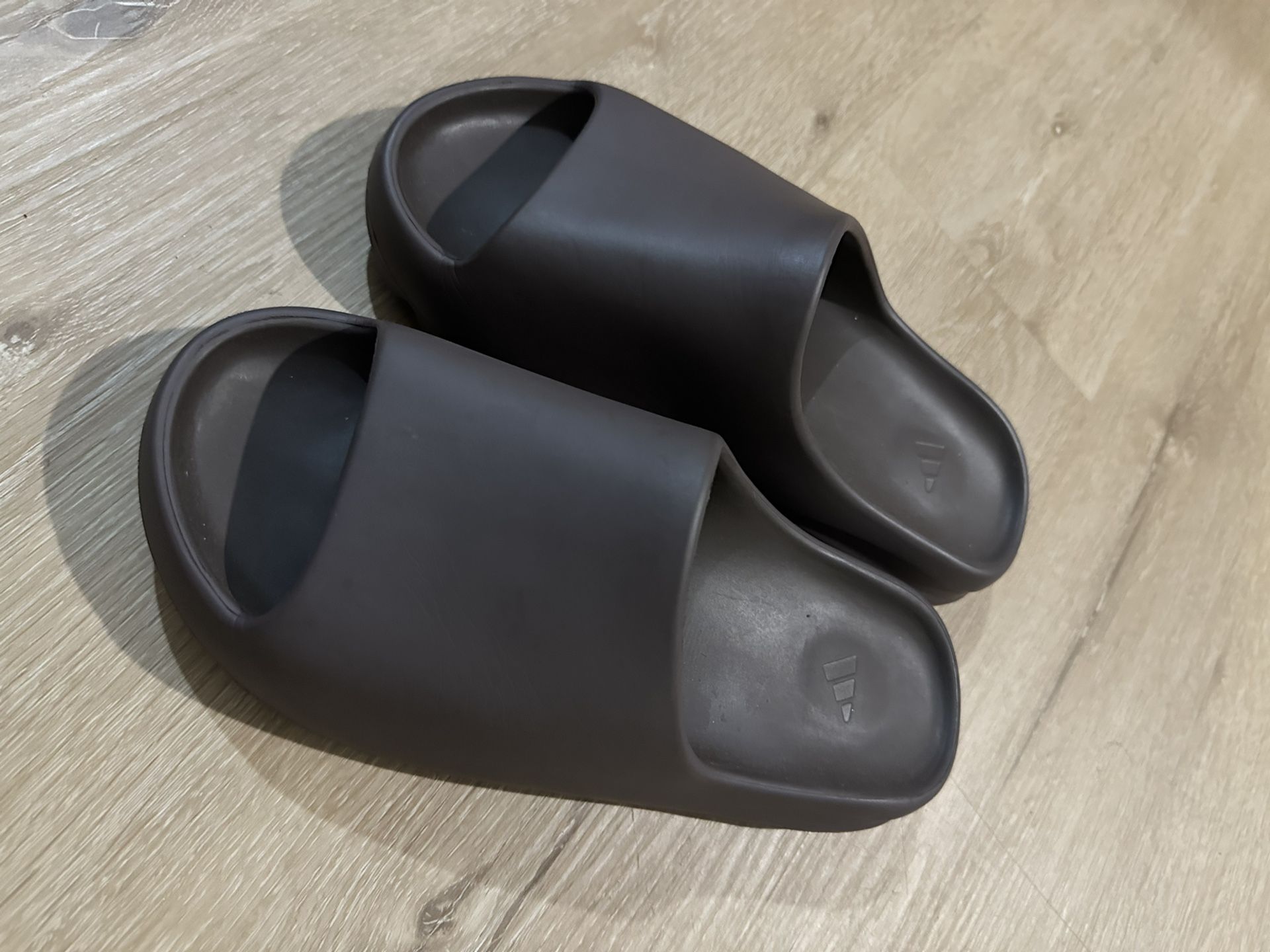 Yeezy Slides