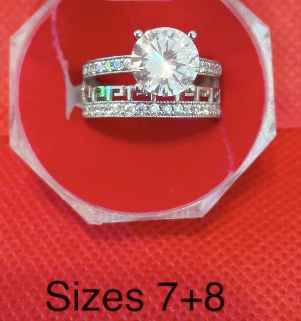 Engagement Ring With Box
