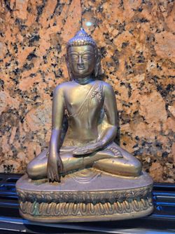 Brass Shakyamuni Buddha Statue - 8" Seated Buddha Figurine