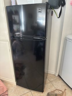 Fridge w freezer