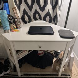 White corner desk