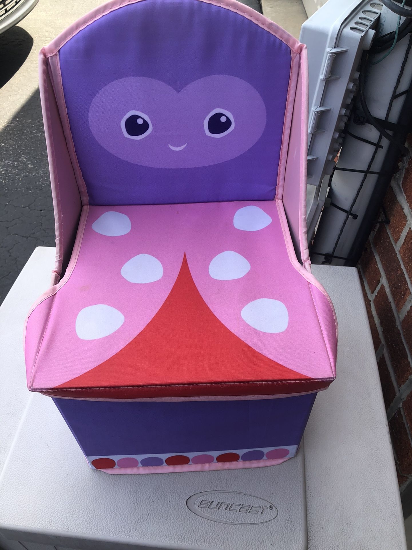 Child Seat/storage