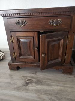 Bedroom set