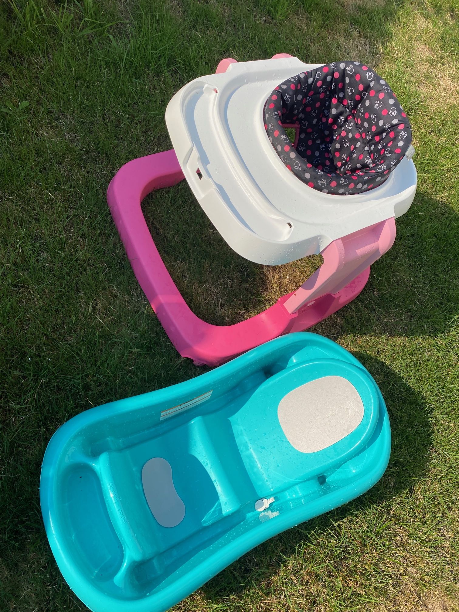 Minnie Mouse Baby Walker And Green Newborn-to-Toddler Tub With Sling