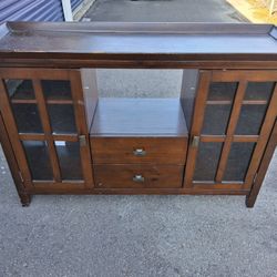 Entertainment/ Dresser/ Storage Piece