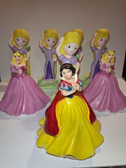 Princess Aurora, Rapunzel and Snow White Piggy Bank / Alcancia 1×$5 (see pics/ver fotos)