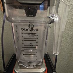 Blendtec Stealth 885 Commercial Blender – Excellent Condition 