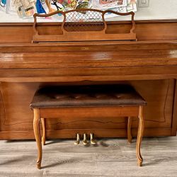 Conn Piano