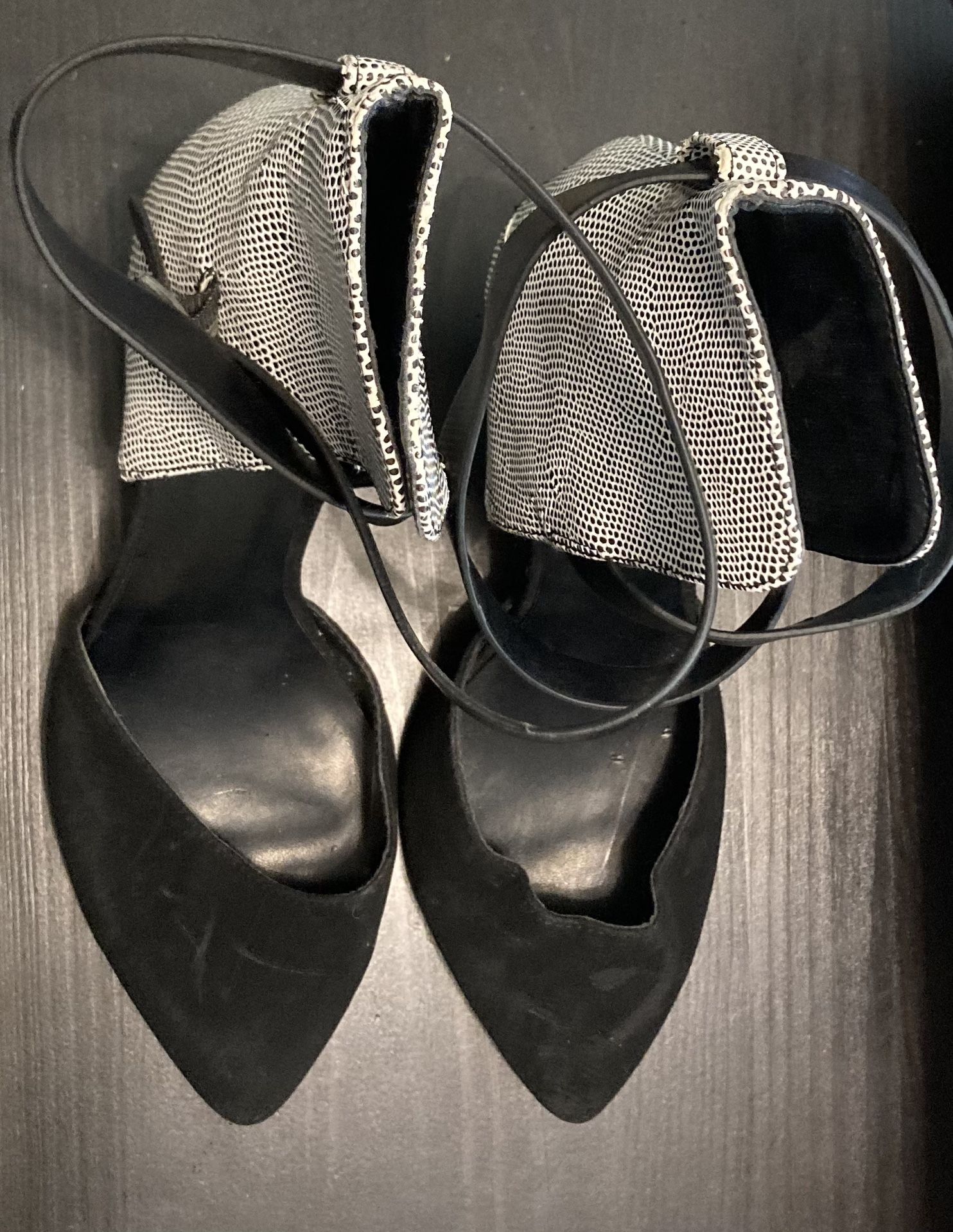 Charlotte Russe Heels Stiletto Black & Silver Buckle Accent Pointed Closed Toe