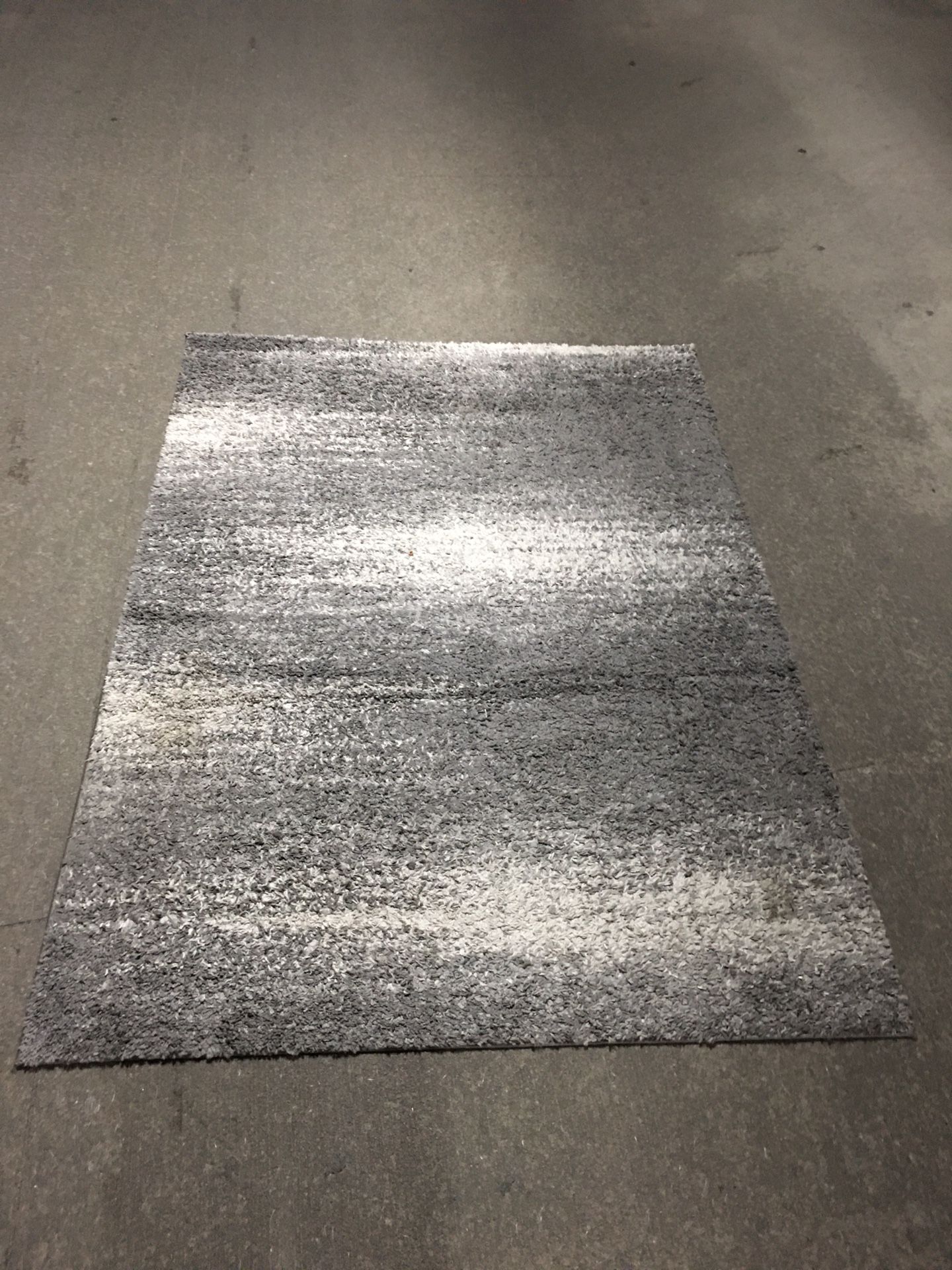 Gray & White 5’x7’ Shag Rug