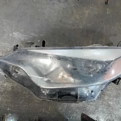 2014-2016 Toyota Corolla Left Driver Side Headlight