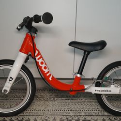 Woom Balance bike 12" In Red