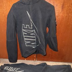 Nike Sweatsuit Set