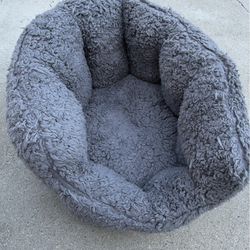Grey Small Pet Bed OFFERS WELCOME