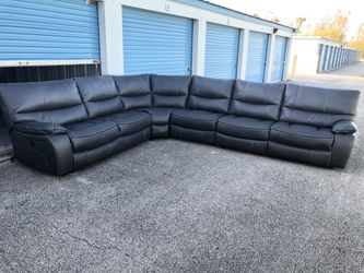 Power Reclining Sectional Couch