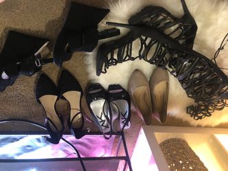 5 pairs of women’s shoes heels and flats 🥿 👠 size 9