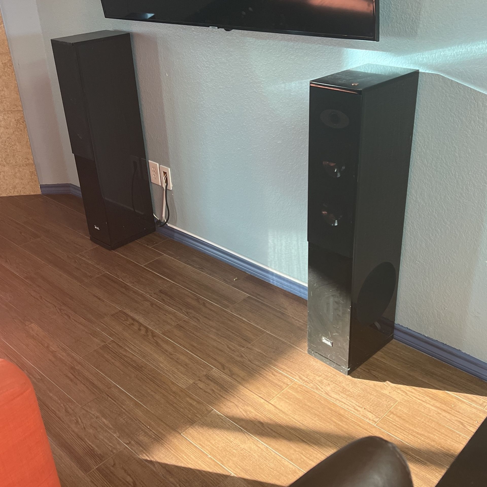 Kirsch K803 Prodigy Series Tower Speakers