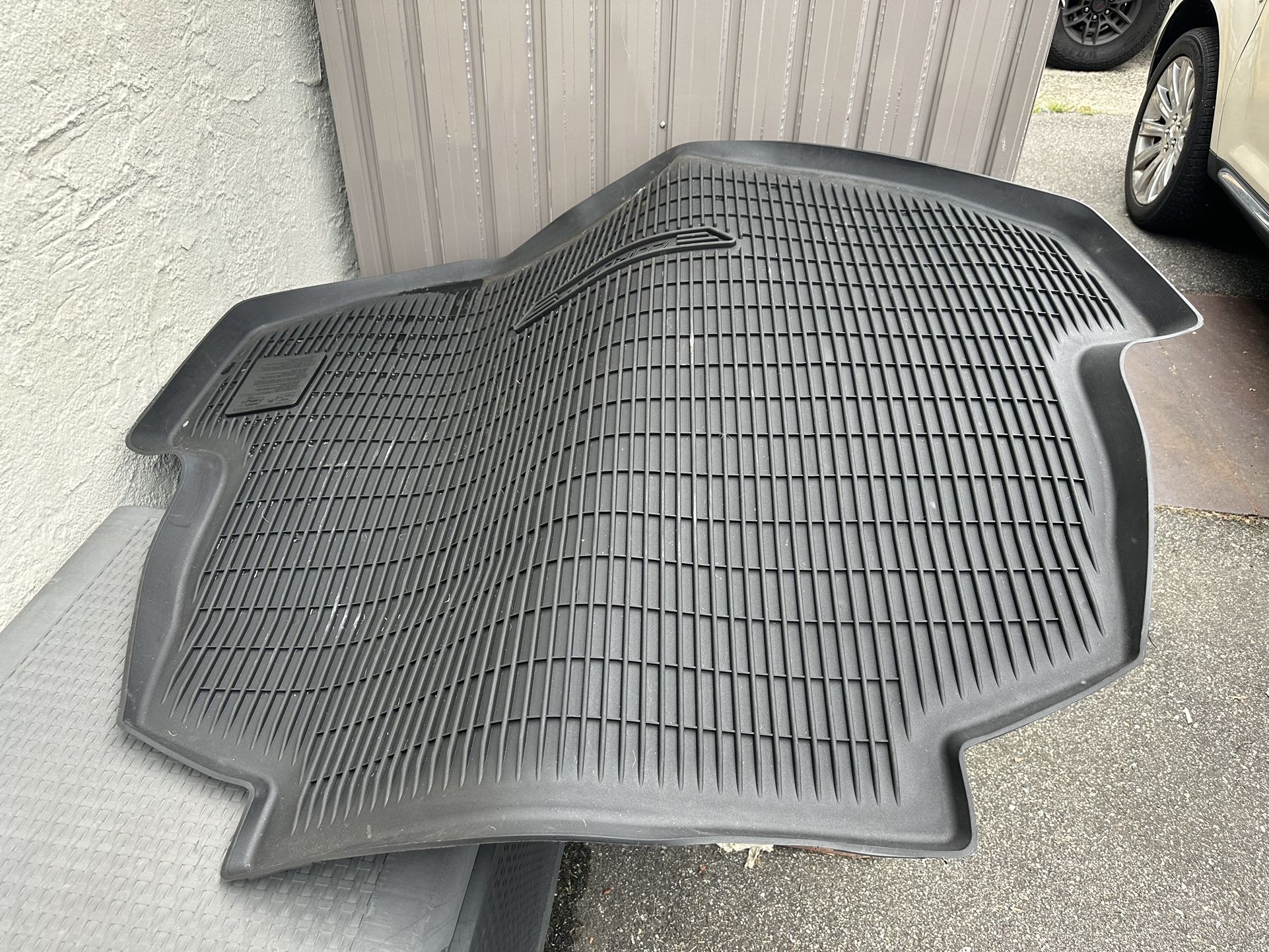 2022 TOYOTA COROLLA OEM RUBBER MATS
