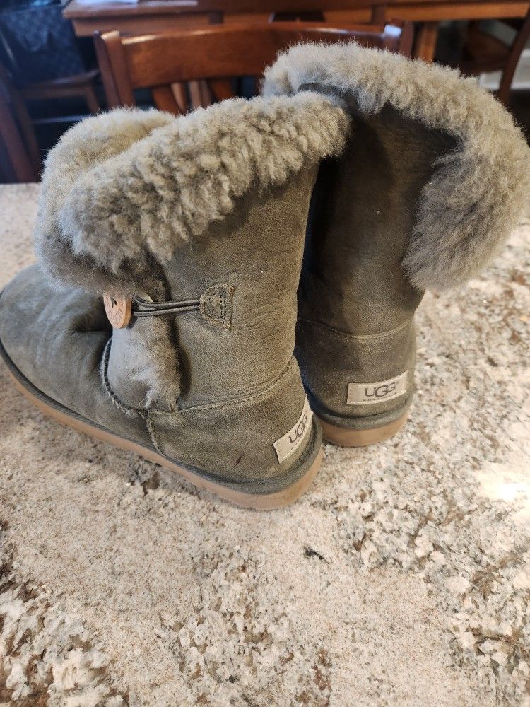 Womens Uggs